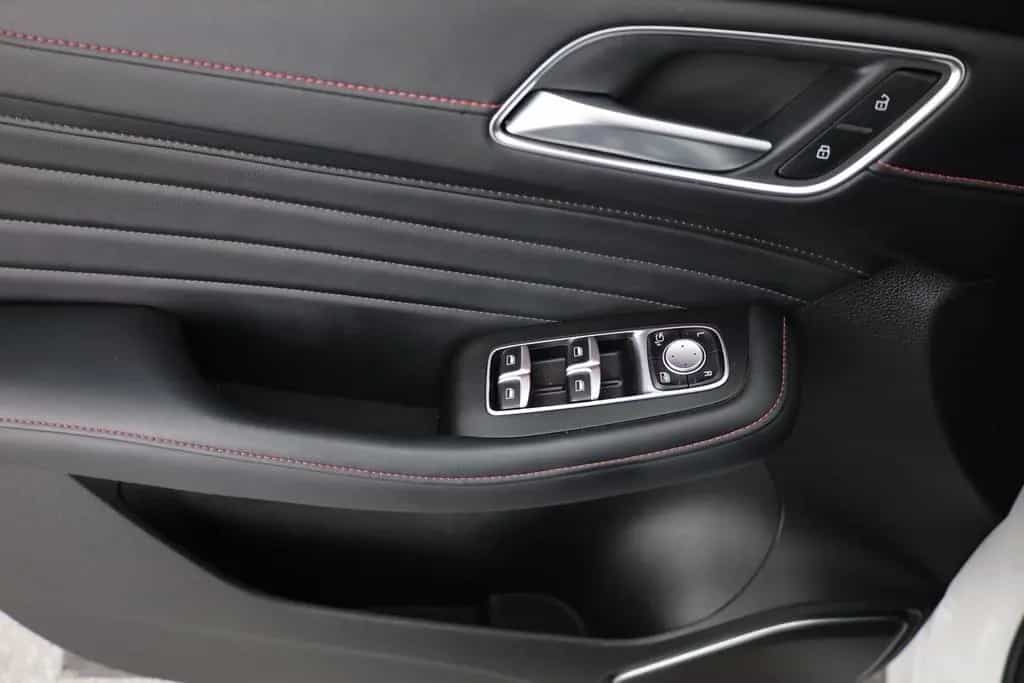 MG HS 1.5 T-GDI Luxury Aut. LED ACC Navi 360° Pano 12/2023-photo-21
