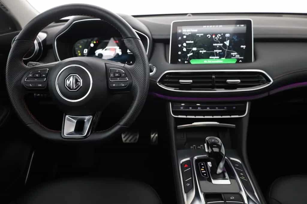 MG HS 1.5 T-GDI Luxury Aut. LED ACC Navi 360° Pano 12/2023-photo-9