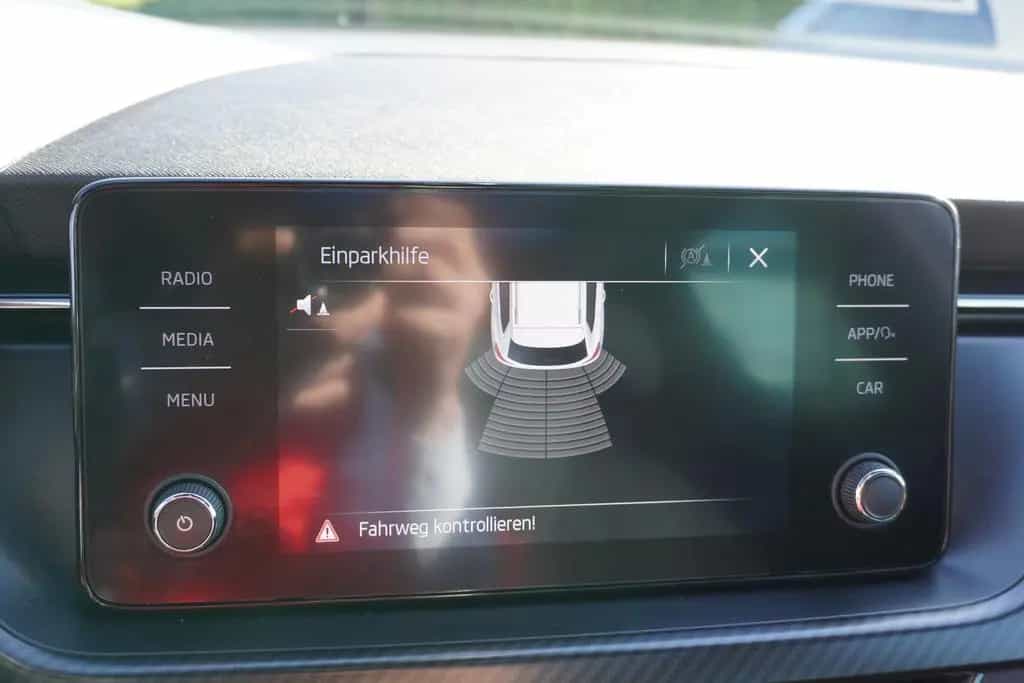 Skoda Kamiq 1.5 TSI Monte Carlo LED Tempomat Panorama 08/2021-photo-17