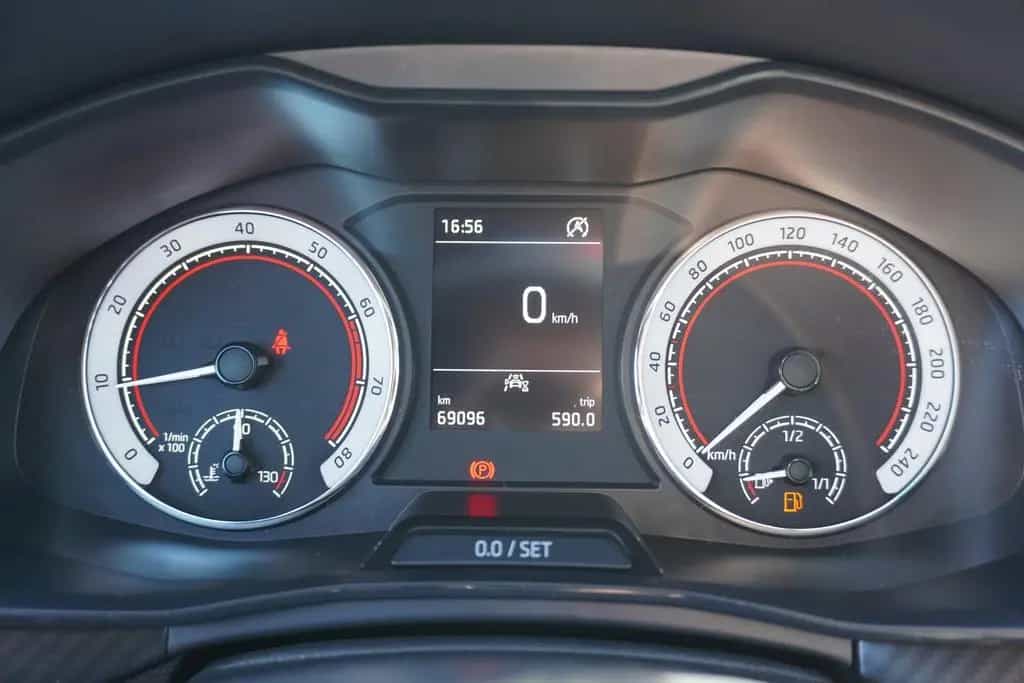 Skoda Kamiq 1.5 TSI Monte Carlo LED Tempomat Panorama 08/2021-photo-27