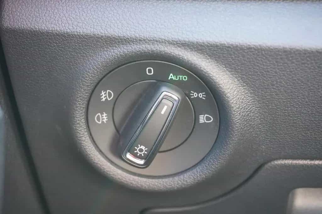Skoda Kamiq 1.5 TSI Monte Carlo LED Tempomat Panorama 08/2021-photo-32