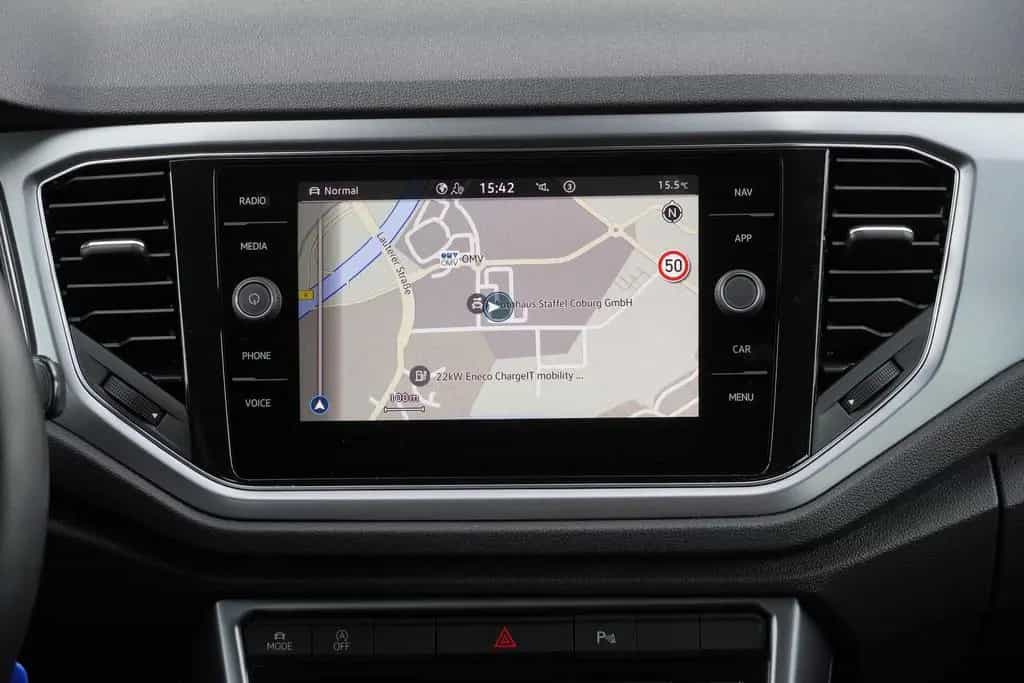 Volkswagen T-Roc 1.5 16V TSI Active Standhzg. ACC LED Navi 01/2022-photo-11