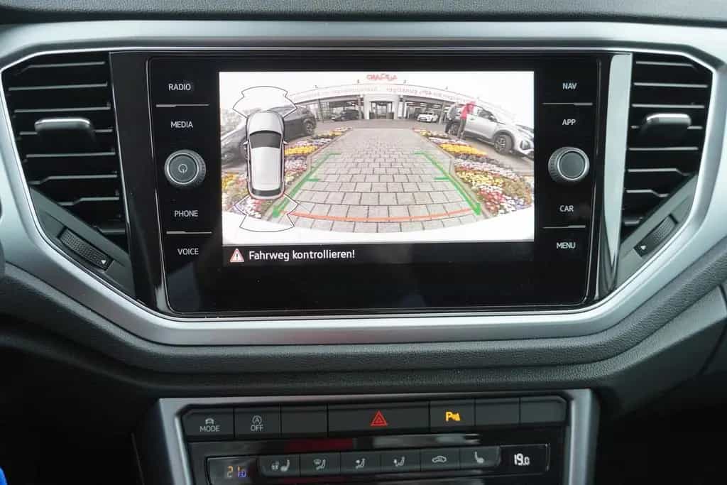 Volkswagen T-Roc 1.5 16V TSI Active Standhzg. ACC LED Navi 01/2022-photo-12