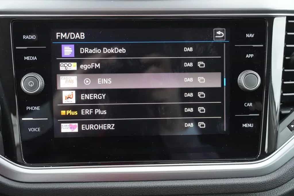 Volkswagen T-Roc 1.5 16V TSI Active Standhzg. ACC LED Navi 01/2022-photo-13