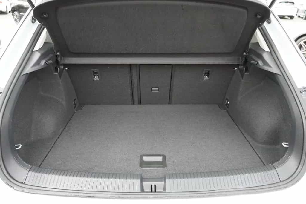 Volkswagen T-Roc 1.5 16V TSI Active Standhzg. ACC LED Navi 01/2022-photo-42