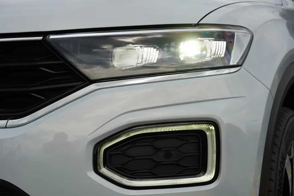 Volkswagen T-Roc 1.5 16V TSI Active Standhzg. ACC LED Navi 01/2022-photo-43