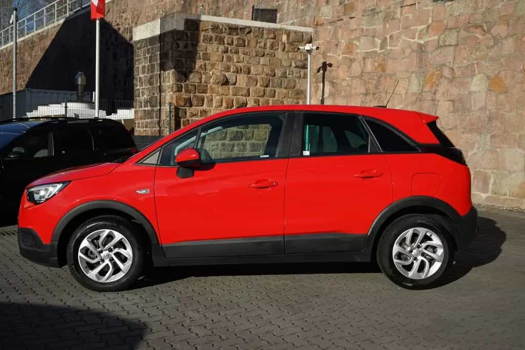 Opel Crossland (X) Crossland X 1.2 Sitzheizung Lenkradheizung PDC 09/2017-photo-1