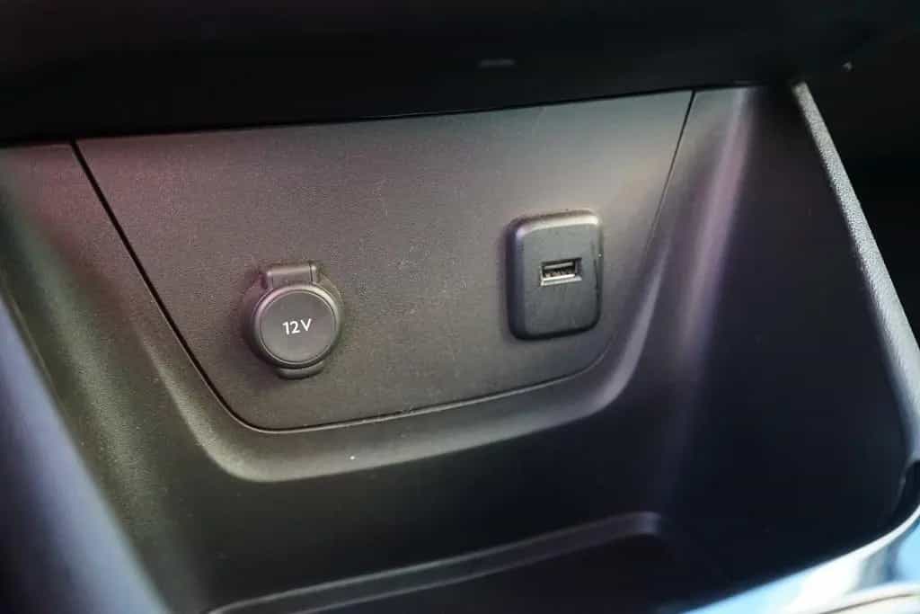 Opel Crossland (X) Crossland X 1.2 Sitzheizung Lenkradheizung PDC 09/2017-photo-13