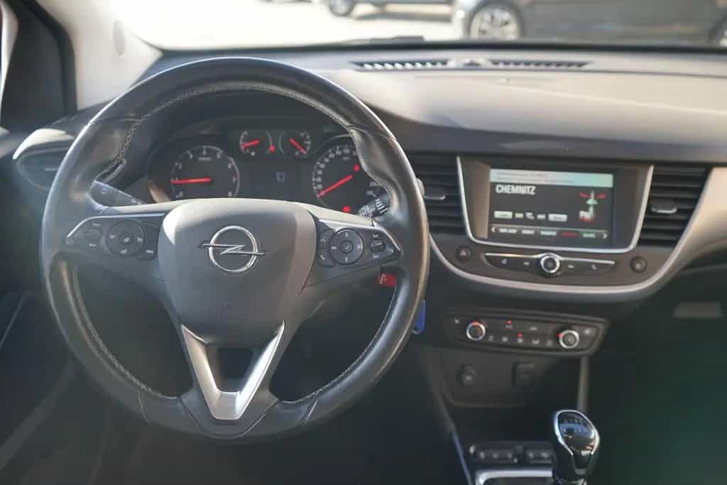 Opel Crossland (X) Crossland X 1.2 Sitzheizung Lenkradheizung PDC 09/2017-photo-9