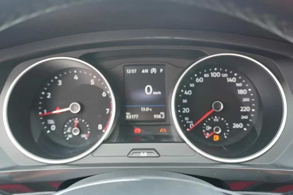 Volkswagen Tiguan 1.5 TSI IQ.DRIVE DSG Navi 360° LED AHK 06/2019-photo-17