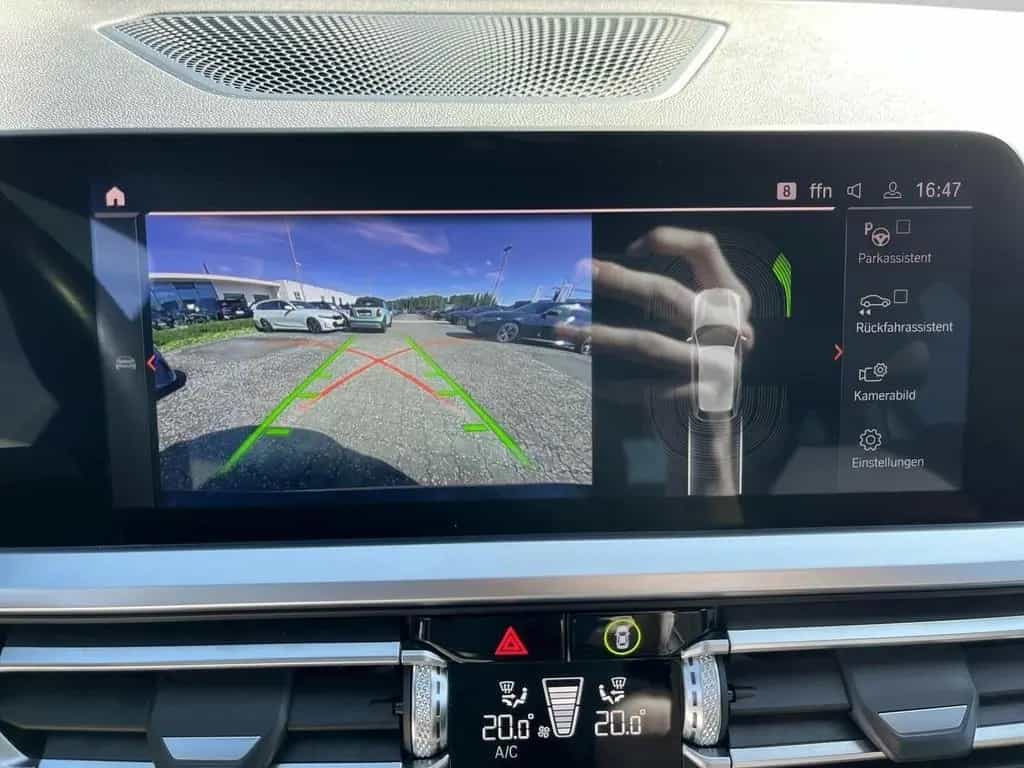 BMW 318 D A AHK-klappbar AHK Navi Digitales Cockpit 06/2020-photo-21