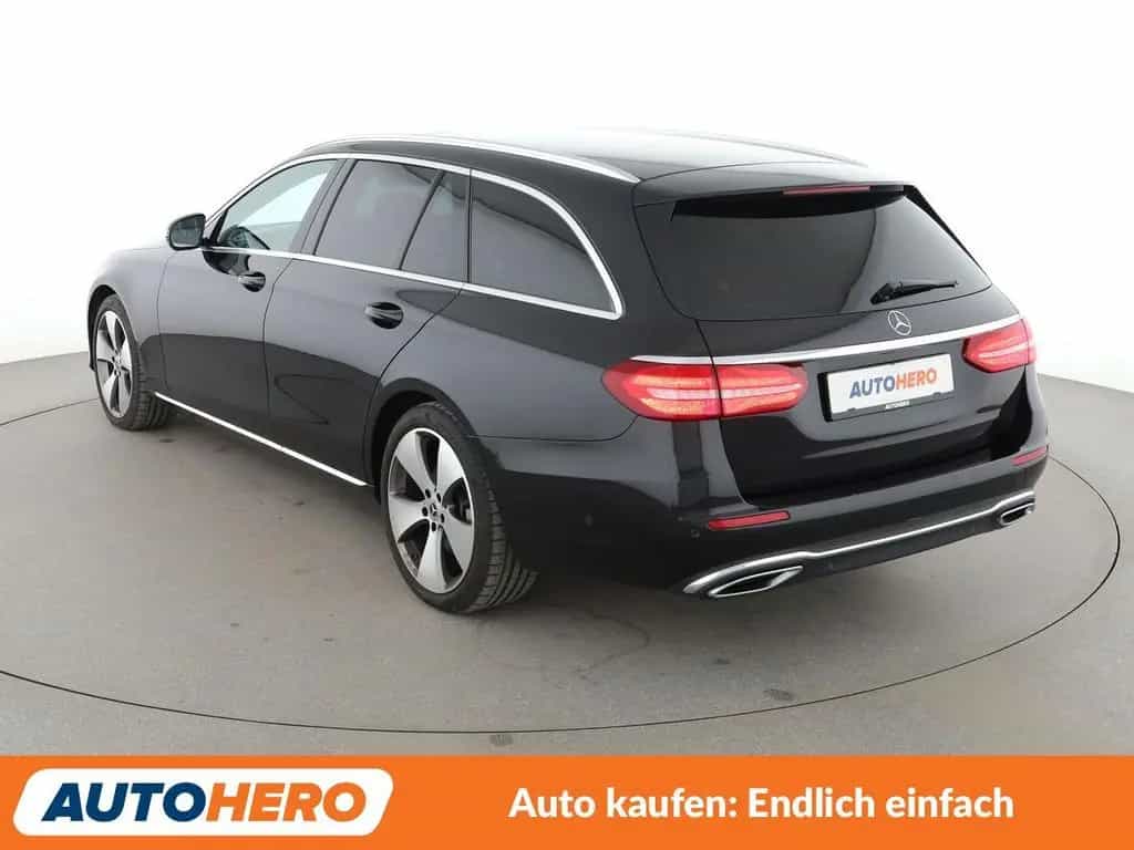 Mercedes-Benz E 350 d T 4Matic Avantgarde Aut.*NAVI*PDC* 06/2018-photo-3