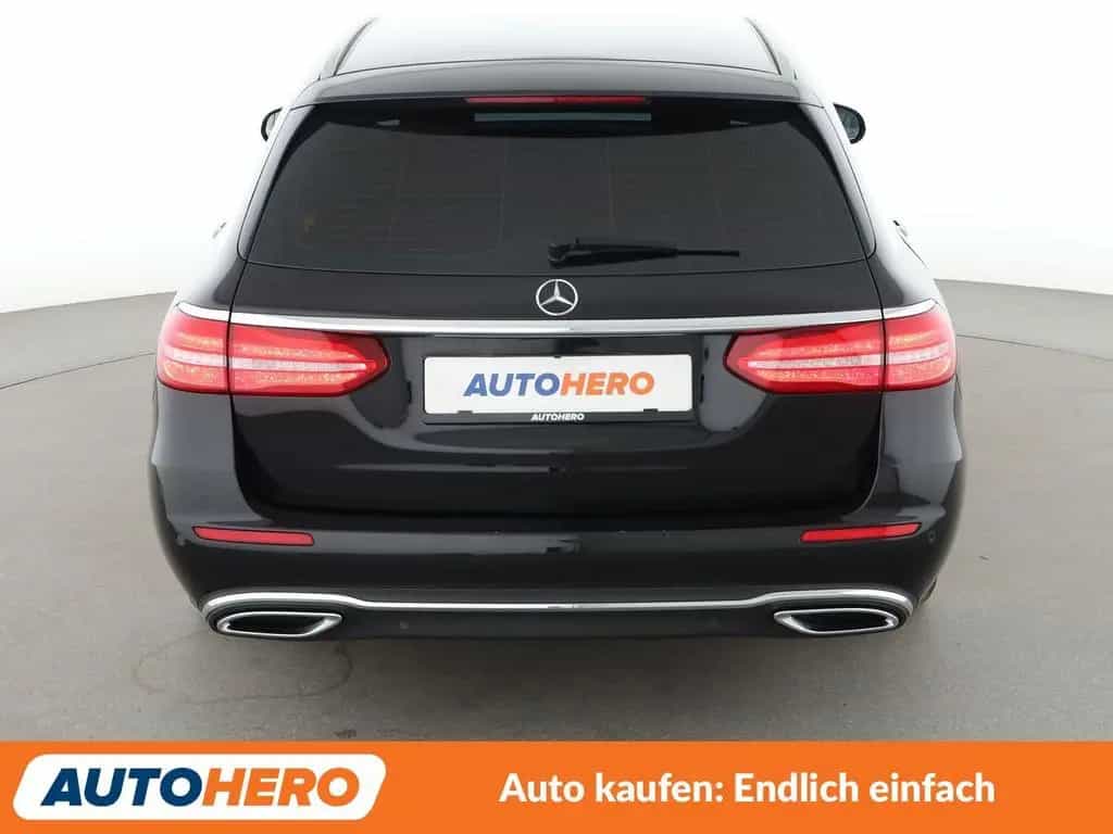 Mercedes-Benz E 350 d T 4Matic Avantgarde Aut.*NAVI*PDC* 06/2018-photo-4