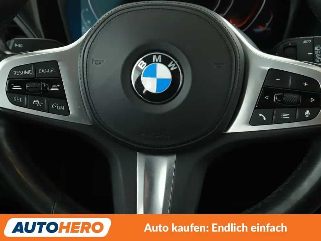 BMW 320 d Sport Line Aut.*NAVI*LED*PDC*ACC*SHZ*ALU* 08/2020-photo-18