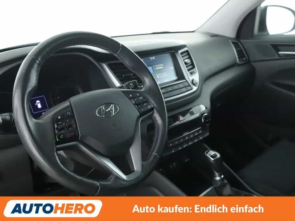 Hyundai TUCSON 1.6 TGDI Advantage 4WD*NAVI*TEMPO*CAM*PDC 02/2017-photo-10