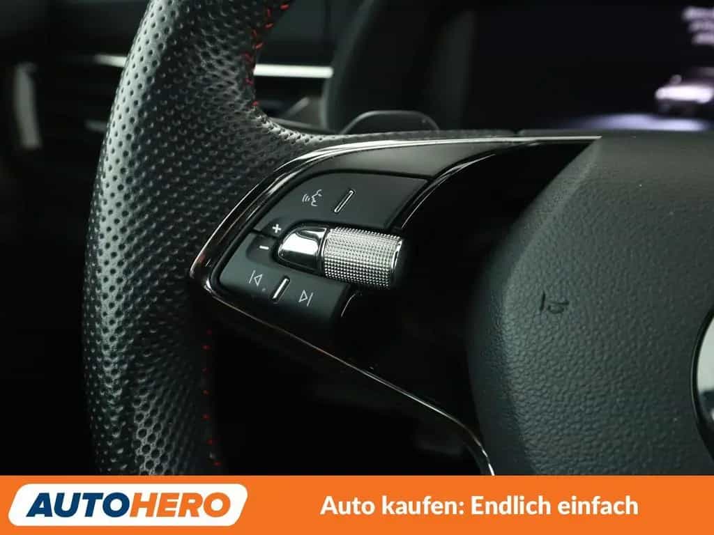Skoda Scala 1.0 TSI Monte Carlo Aut*NAVI*LED*ACC*PDC* 01/2022-photo-28