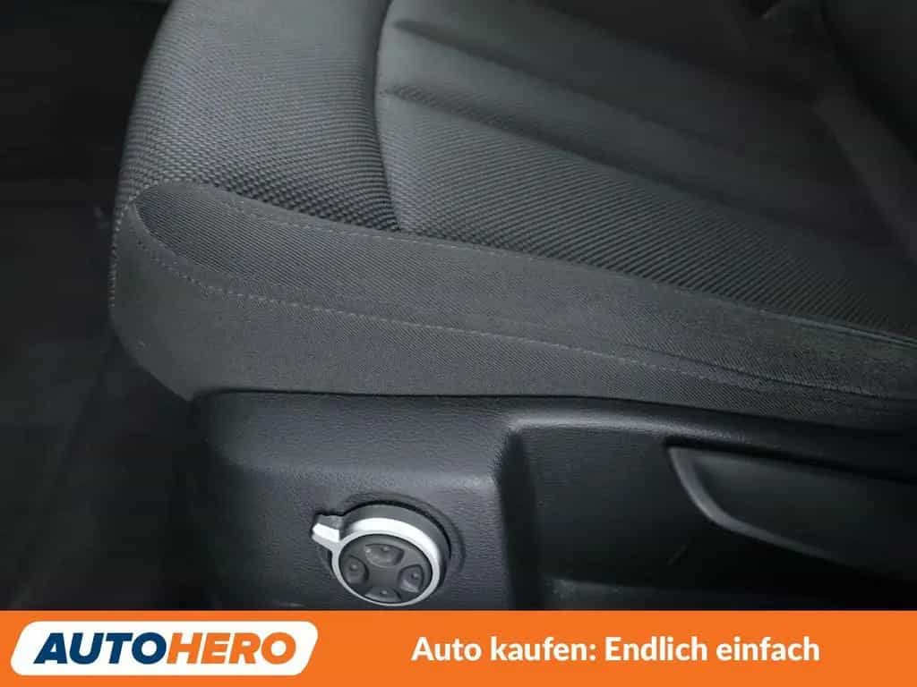 Audi A4 40 TDI quattro Aut.*NAVI*VC*PDC*SHZ* 02/2019-photo-24