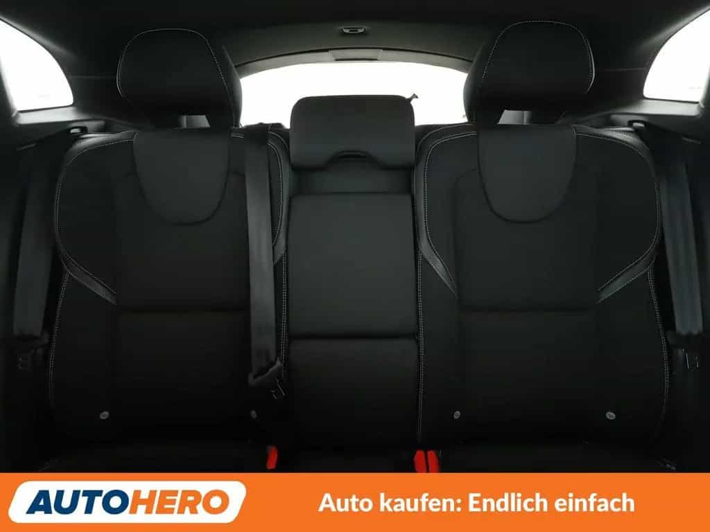 Volvo V40 1.5 Momentum Aut.*NAVI*LED*TEMPO*PDC*SHZ* 05/2018-photo-15