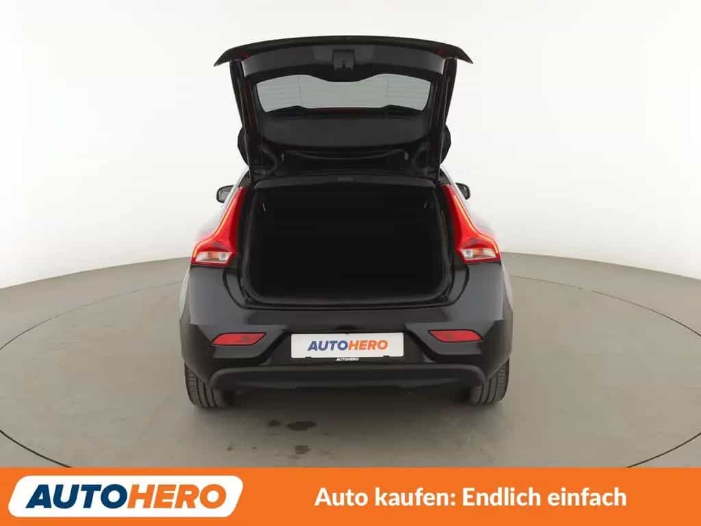 Volvo V40 1.5 Momentum Aut.*NAVI*LED*TEMPO*PDC*SHZ* 05/2018-photo-16