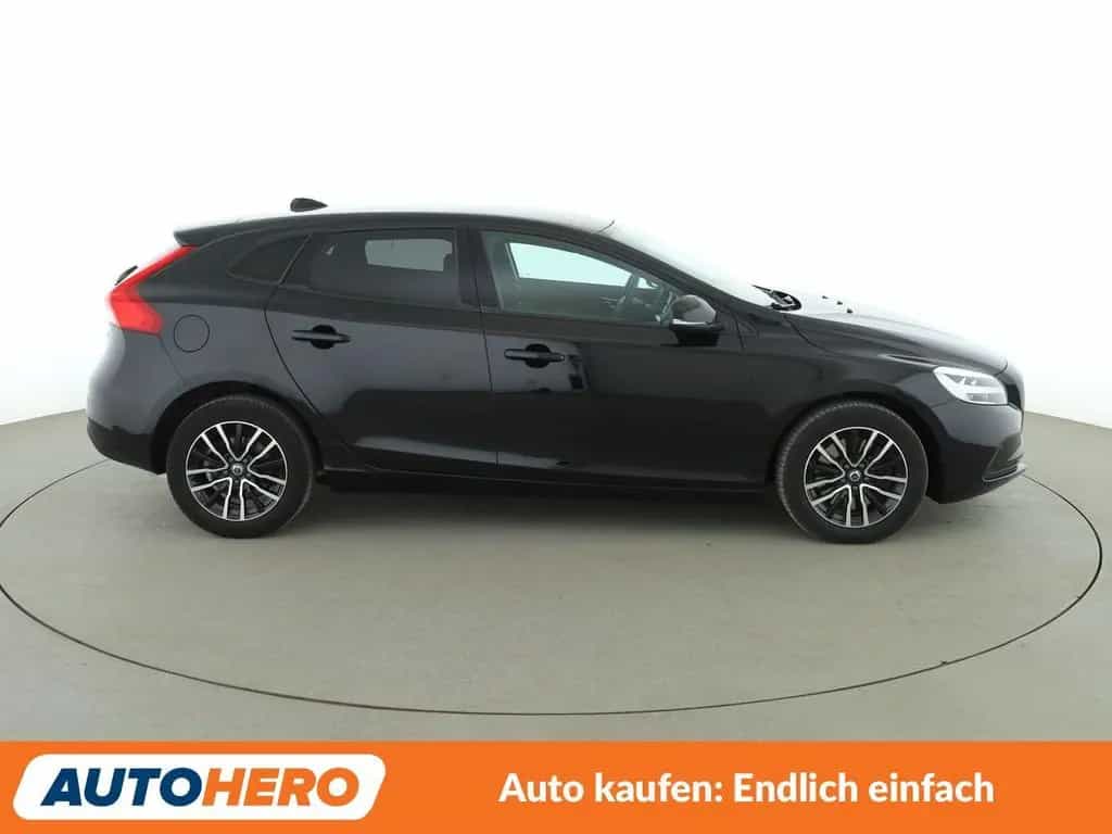 Volvo V40 1.5 Momentum Aut.*NAVI*LED*TEMPO*PDC*SHZ* 05/2018-photo-6