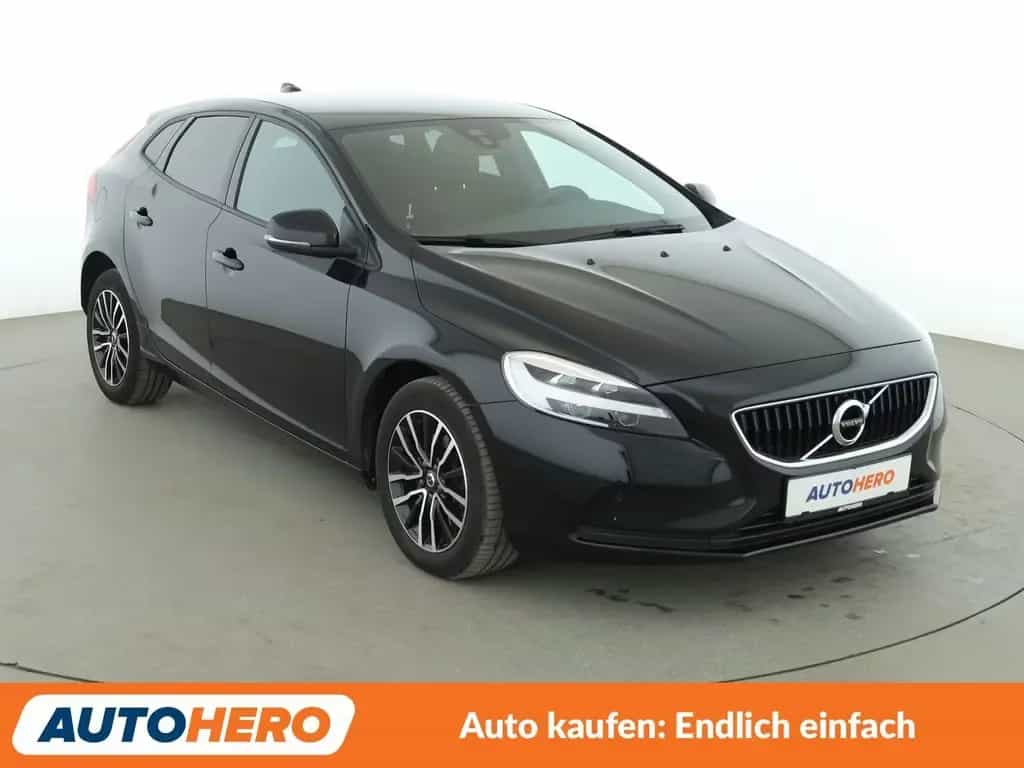 Volvo V40 1.5 Momentum Aut.*NAVI*LED*TEMPO*PDC*SHZ* 05/2018-photo-7