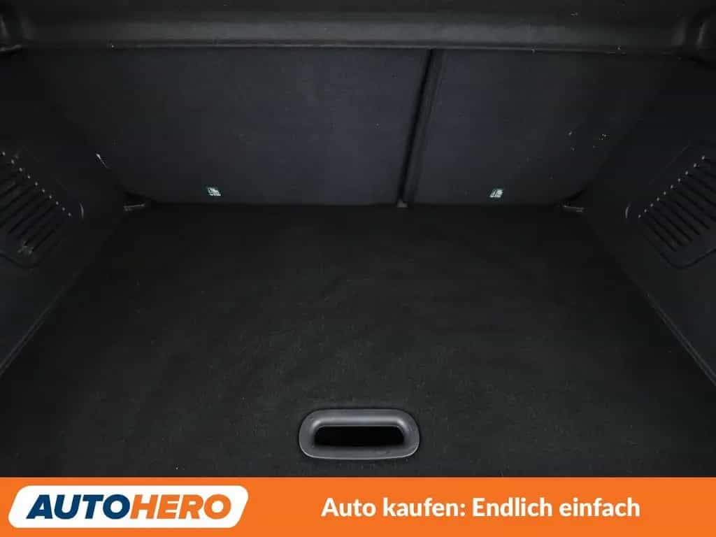 Renault Captur 1.3 TCe Version S Aut.*NAVI*LED*CAM*SHZ* 08/2018-photo-17
