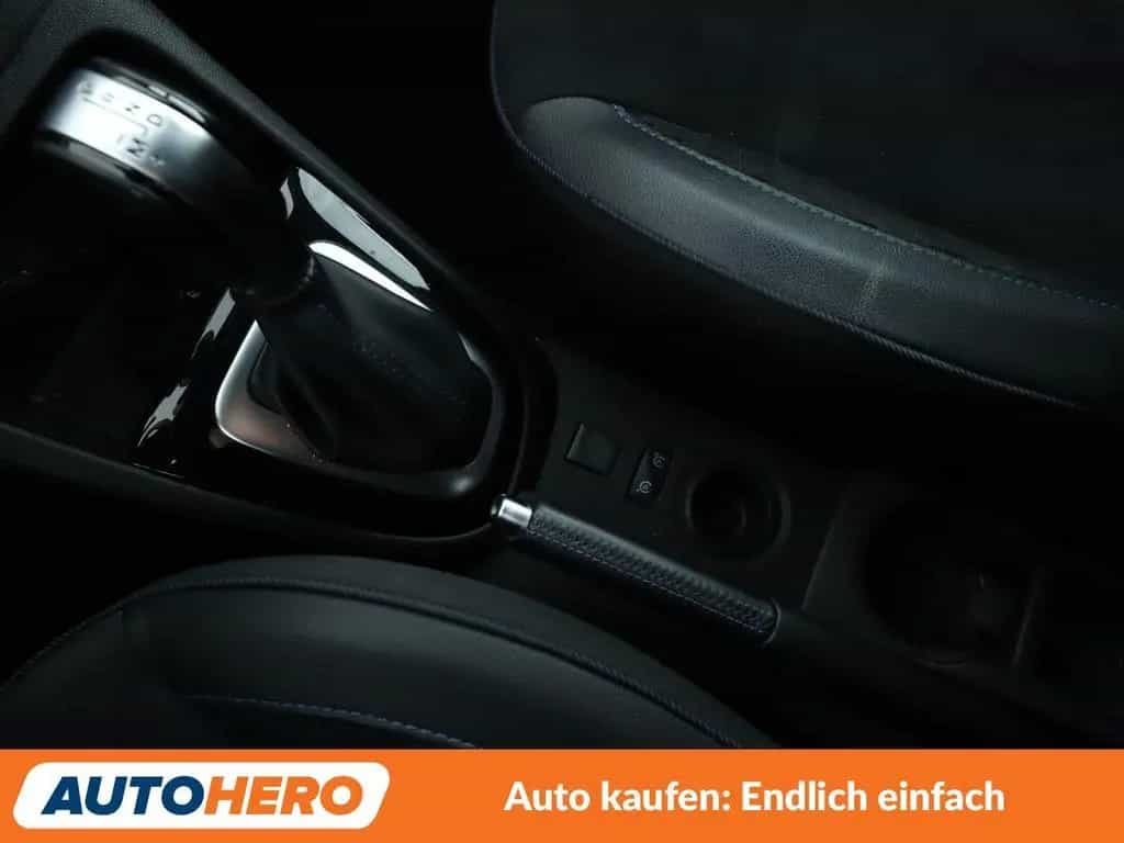 Renault Captur 1.3 TCe Version S Aut.*NAVI*LED*CAM*SHZ* 08/2018-photo-23