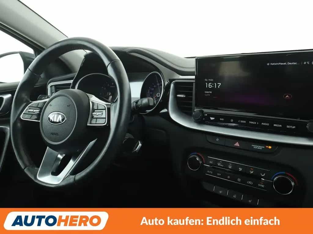 Kia cee'd / Ceed cee'd 1.4 TGDI Vision Aut.*NAVI*TEMPO*PDC*SHZ* 07/2020-photo-12