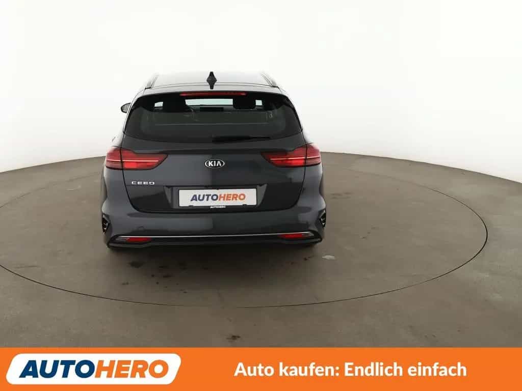 Kia cee'd / Ceed cee'd 1.4 TGDI Vision Aut.*NAVI*TEMPO*PDC*SHZ* 07/2020-photo-4