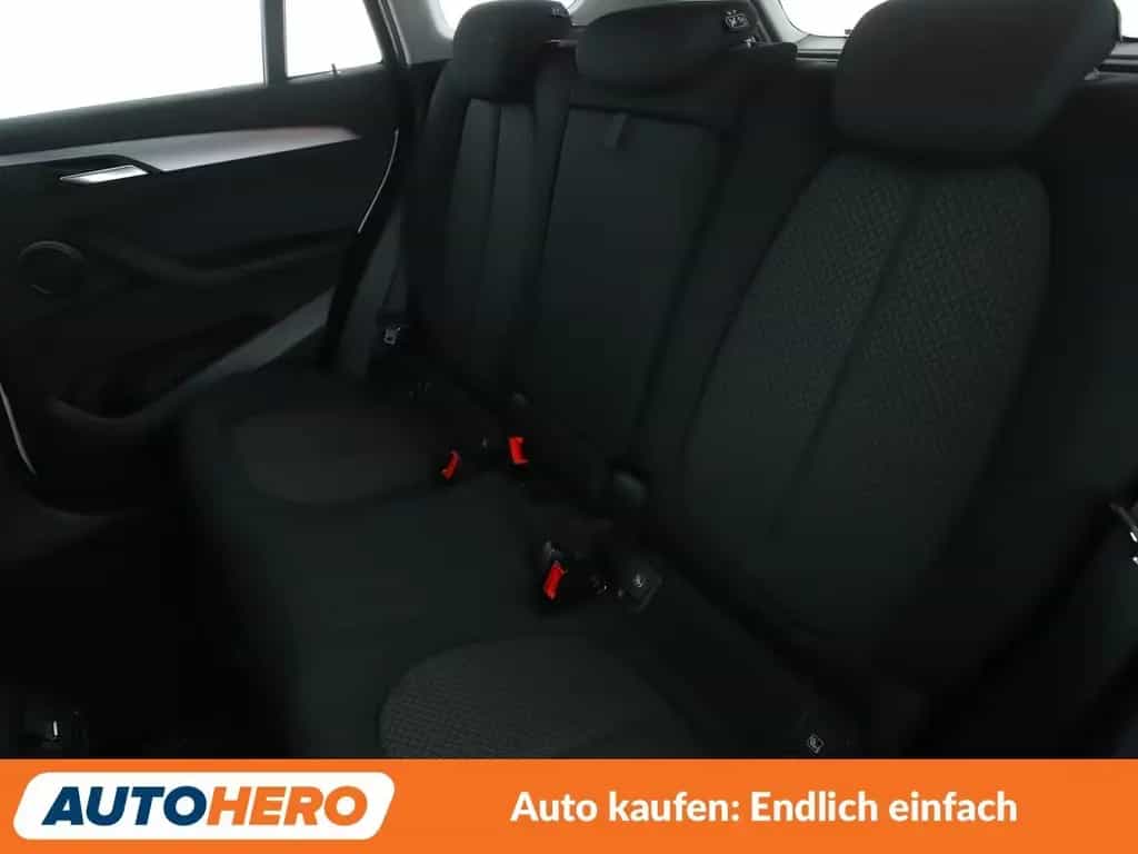 BMW X1 sDrive 18d *NAVI*LIMITER*PDC*SHZ*ALU*PANO*KLIMA* 05/2022-photo-13
