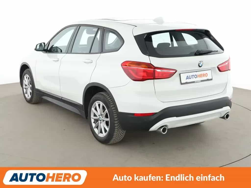 BMW X1 sDrive 18d *NAVI*LIMITER*PDC*SHZ*ALU*PANO*KLIMA* 05/2022-photo-3