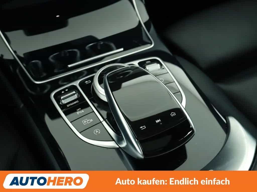 Mercedes-Benz C 300 T AMG Line Aut.*NAVI*CAM*LED*ACC*PANO*AHK* 08/2018-photo-22