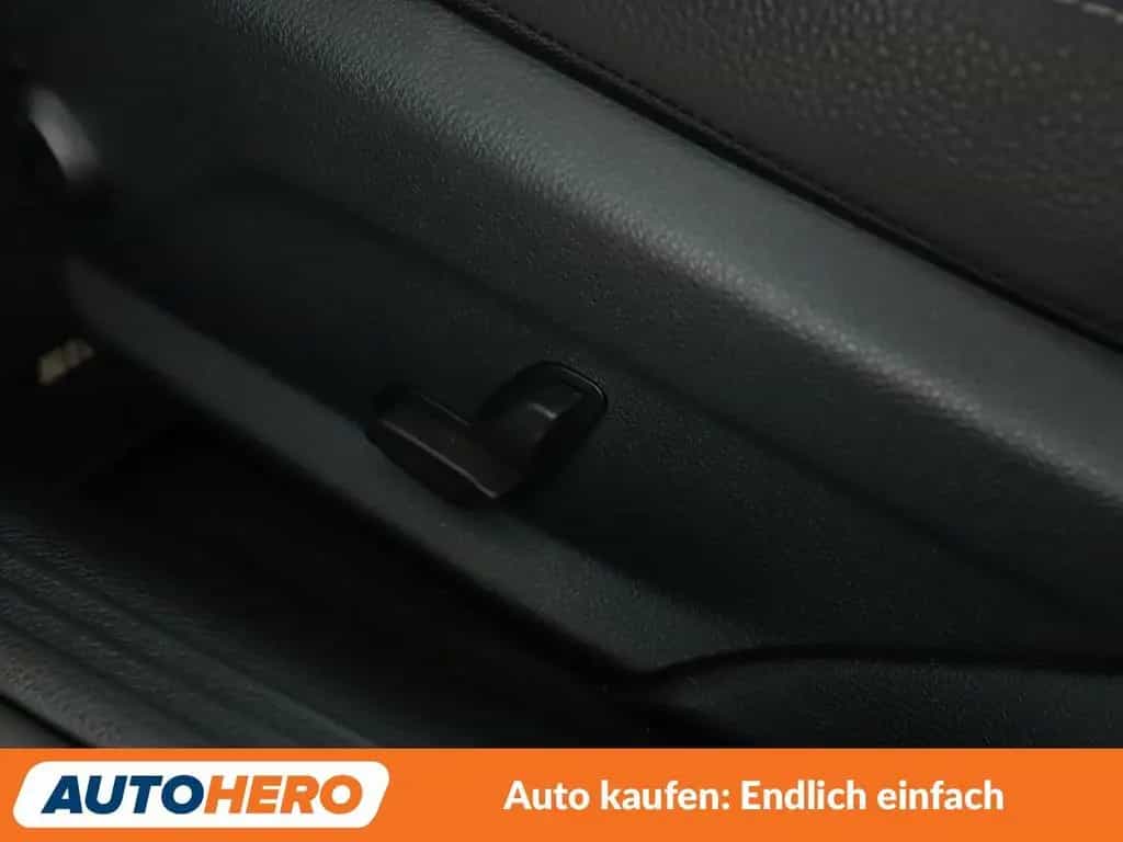 Mercedes-Benz C 300 T AMG Line Aut.*NAVI*CAM*LED*ACC*PANO*AHK* 08/2018-photo-30