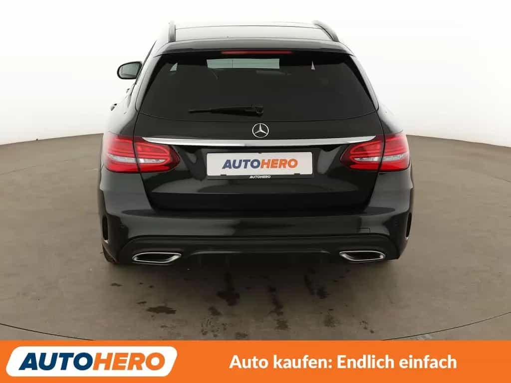 Mercedes-Benz C 300 T AMG Line Aut.*NAVI*CAM*LED*ACC*PANO*AHK* 08/2018-photo-4