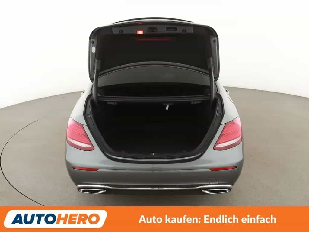 Mercedes-Benz E 220 d Avantgarde Aut.*NAVI*LED*TEMPO*CAM*PDC* 07/2017-photo-16