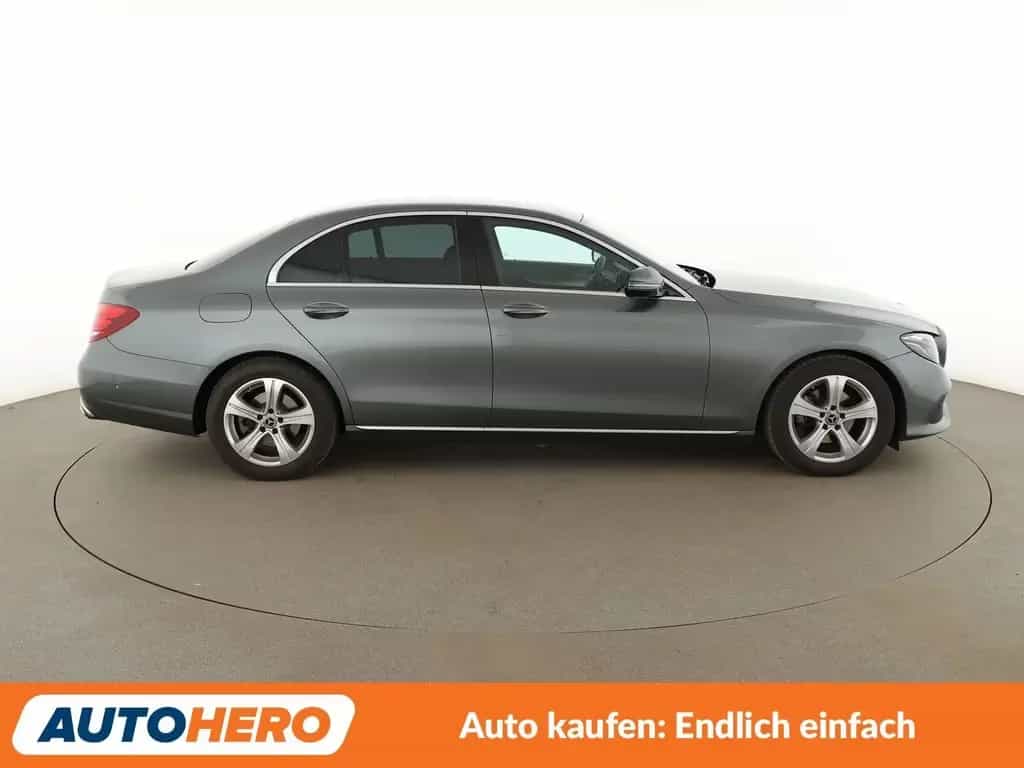 Mercedes-Benz E 220 d Avantgarde Aut.*NAVI*LED*TEMPO*CAM*PDC* 07/2017-photo-6