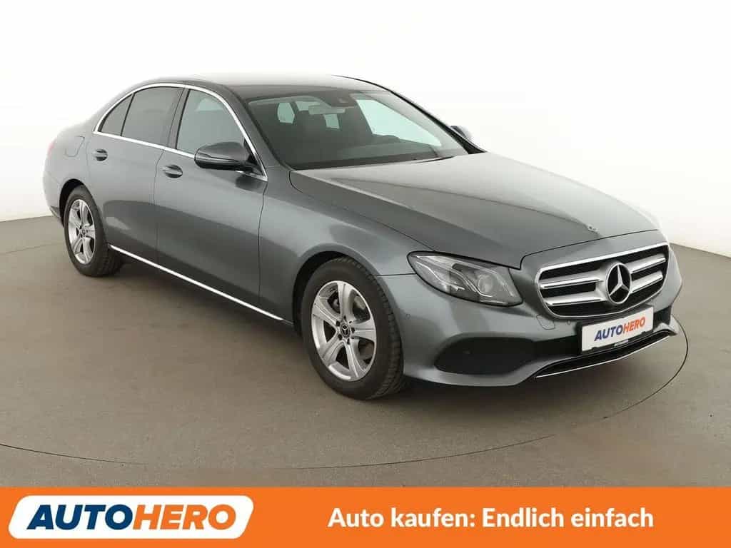 Mercedes-Benz E 220 d Avantgarde Aut.*NAVI*LED*TEMPO*CAM*PDC* 07/2017-photo-7