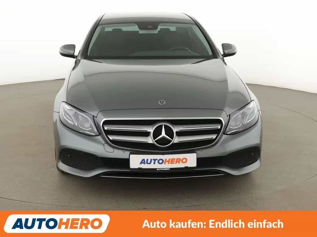 Mercedes-Benz E 220 d Avantgarde Aut.*NAVI*LED*TEMPO*CAM*PDC* 07/2017-photo-8