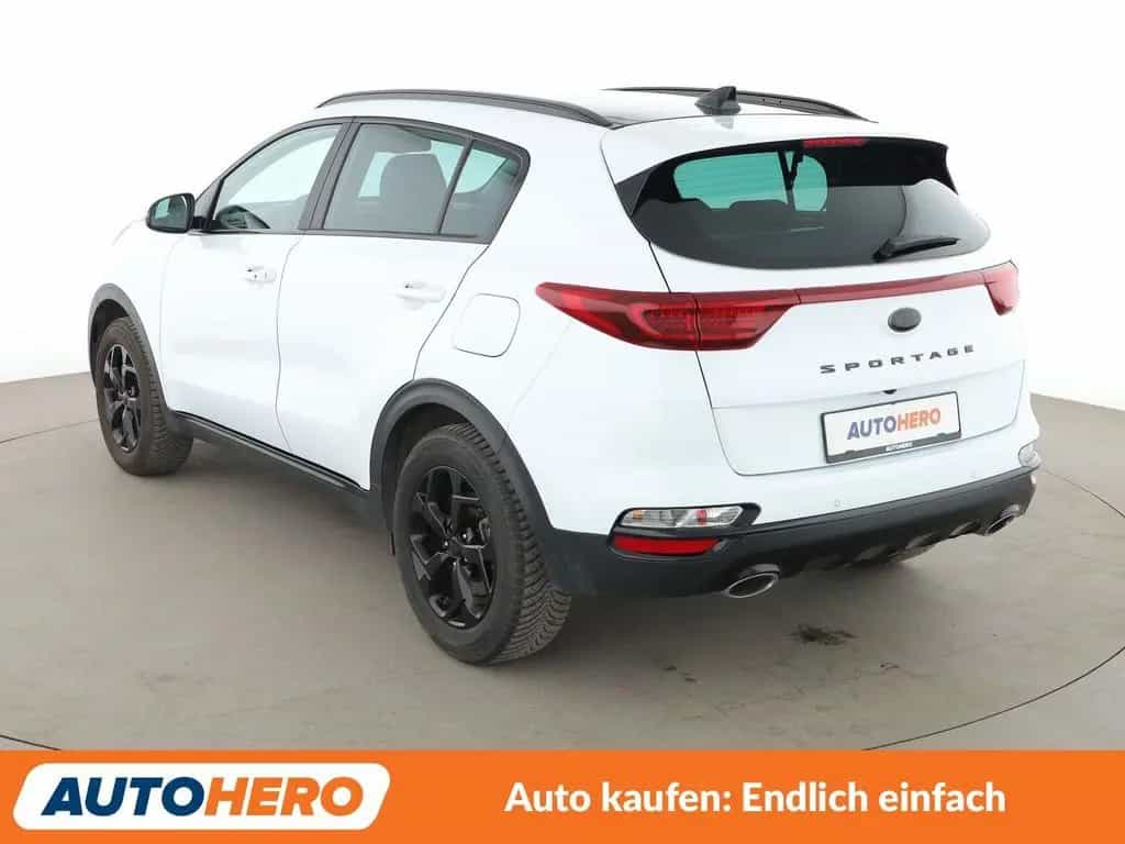 Kia Sportage 1.6 GDI Black Edition 2WD*NAVI*CAM*PDC* 09/2021-photo-3