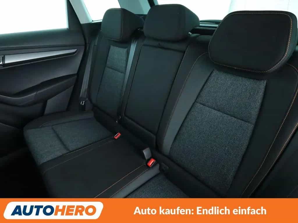Skoda Karoq 1.5 TSI ACT Clever Aut.*NAVI*LED*ACC* 02/2022-photo-13