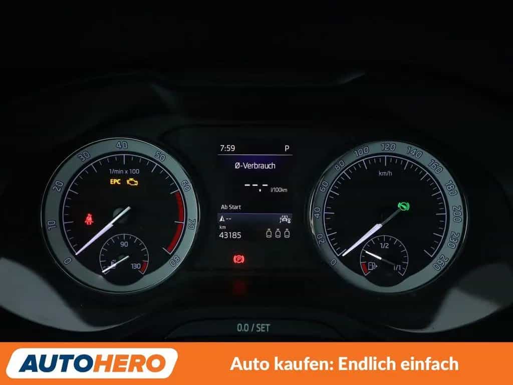Skoda Karoq 1.5 TSI ACT Clever Aut.*NAVI*LED*ACC* 02/2022-photo-19