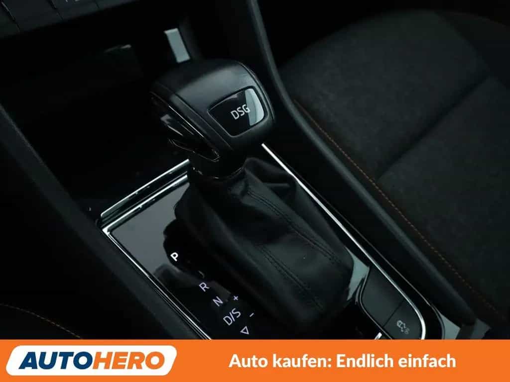 Skoda Karoq 1.5 TSI ACT Clever Aut.*NAVI*LED*ACC* 02/2022-photo-25