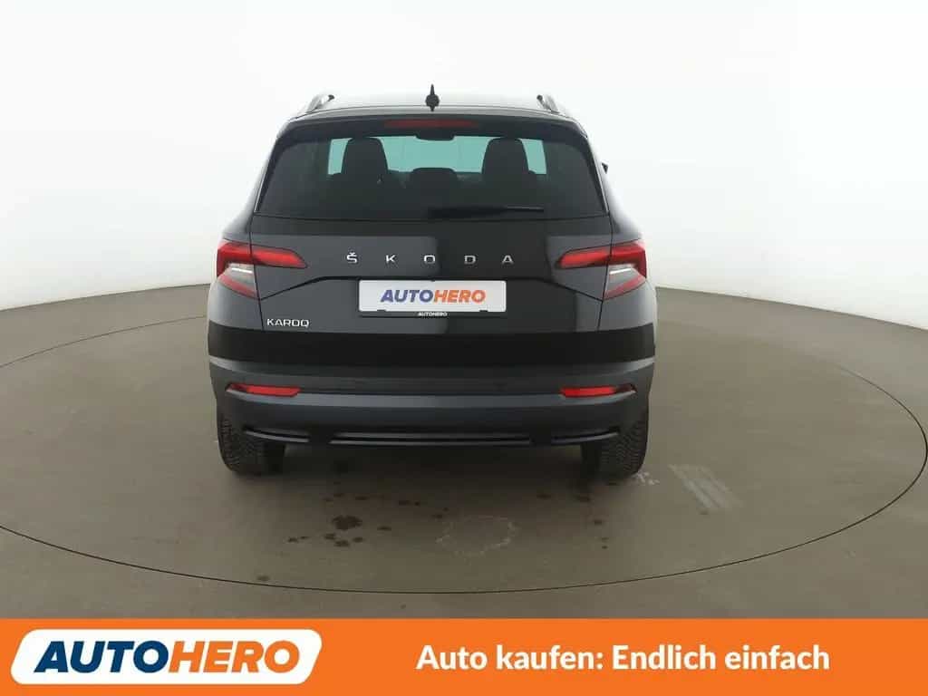 Skoda Karoq 1.5 TSI ACT Clever Aut.*NAVI*LED*ACC* 02/2022-photo-4