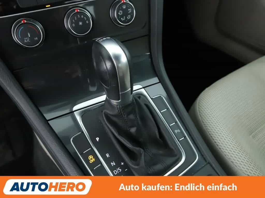 Volkswagen Golf VII 1.0 TSI Comfortline BMT*ACC*PDC*KLIMA* 03/2017-photo-22