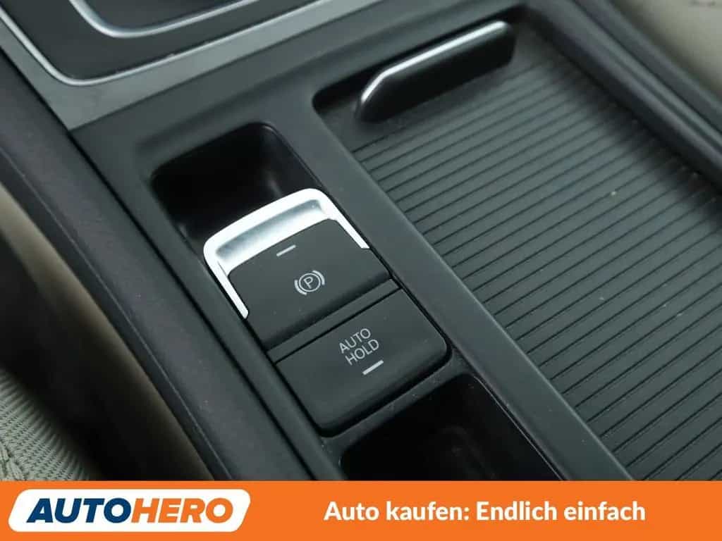 Volkswagen Golf VII 1.0 TSI Comfortline BMT*ACC*PDC*KLIMA* 03/2017-photo-23