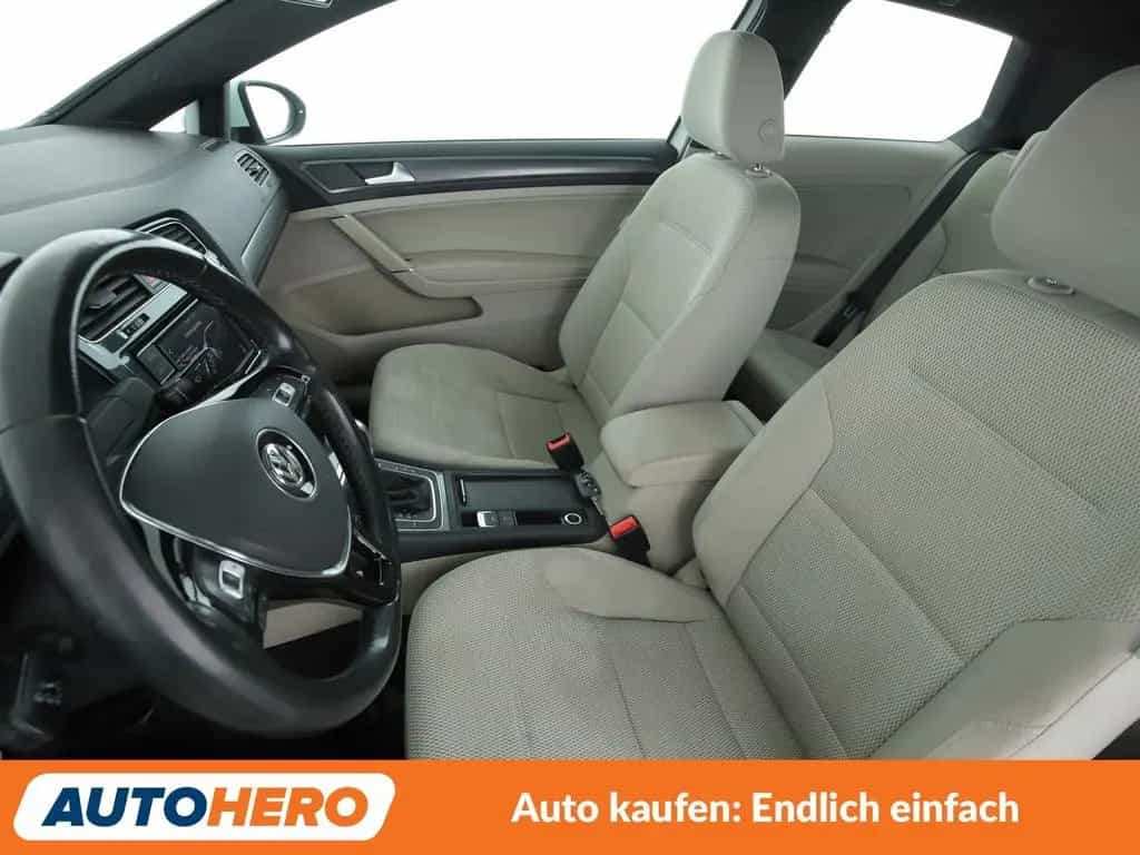 Volkswagen Golf VII 1.0 TSI Comfortline BMT*ACC*PDC*KLIMA* 03/2017-photo-9