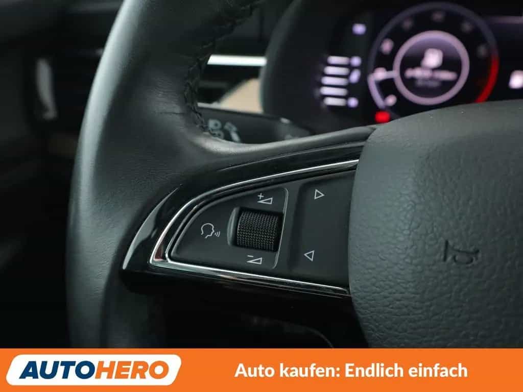 Skoda Kamiq 1.0 TSI Style*ACC*CAM*PDC*SHZ*KLIMA* 11/2019-photo-27