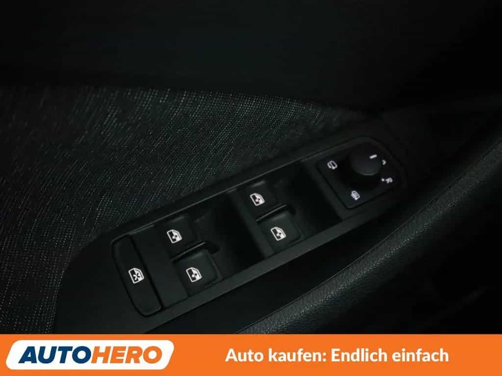Skoda Kamiq 1.0 TSI Style*ACC*CAM*PDC*SHZ*KLIMA* 11/2019-photo-28