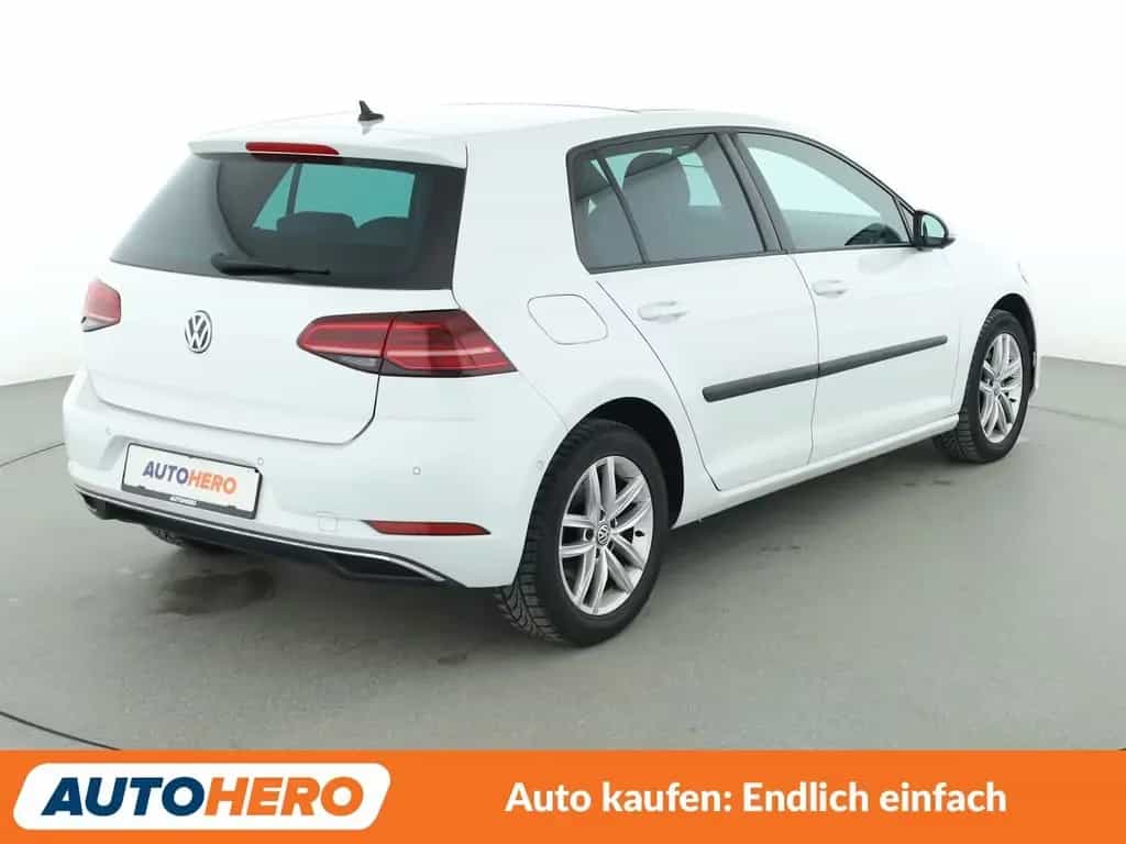 Volkswagen Golf VII 1.5 TSI ACT Comfortline BMT Aut.*PANO* 06/2017-photo-5