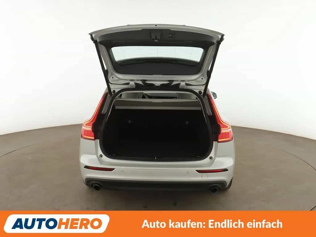 Volvo V60 2.0 D4 Momentum Aut.*NAV*LED*ACC*CAM*PDC*SHZ 06/2018-photo-16